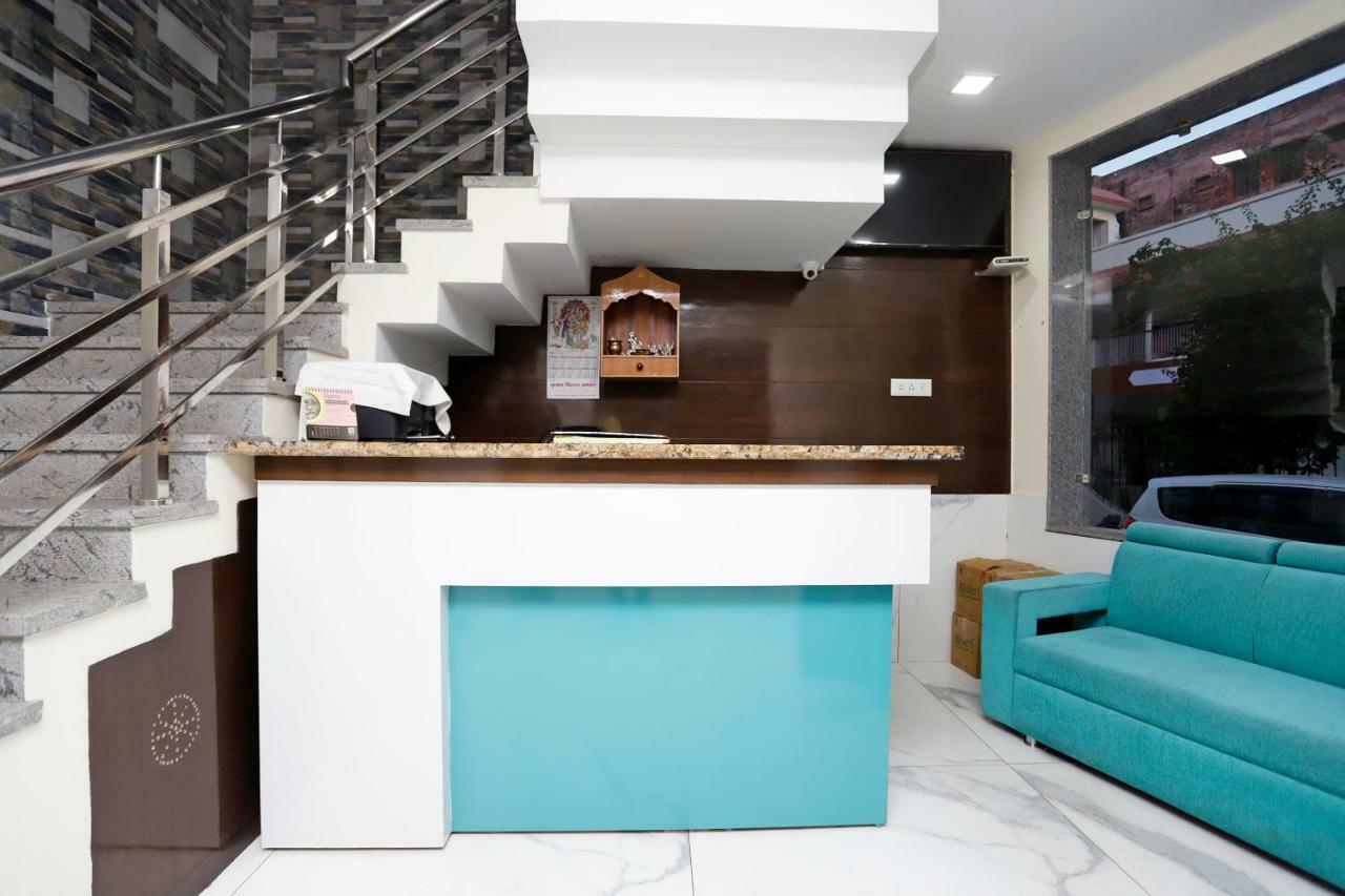 Oyo 39595 Hotel Ray Ban Kankhal Экстерьер фото